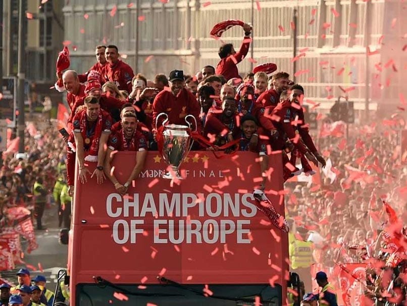 Liverpool Fans Celebrate Champions League Chamions Homecoming Liverpool Fans Celebrate Champions League Chamions Homecoming
