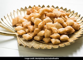 Winter Recipe: How To Make Gur Ke Pare At Home Winter Recipe: How To Make Gur Ke Pare At Home