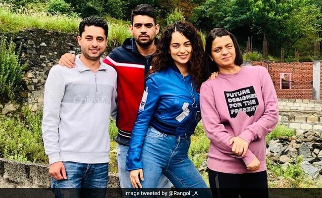 कंगना रनौत बहन रंगोली को रात दो बजे करती हैं फोन और देती हैं ये सजेशन- जानें क्या है मामला