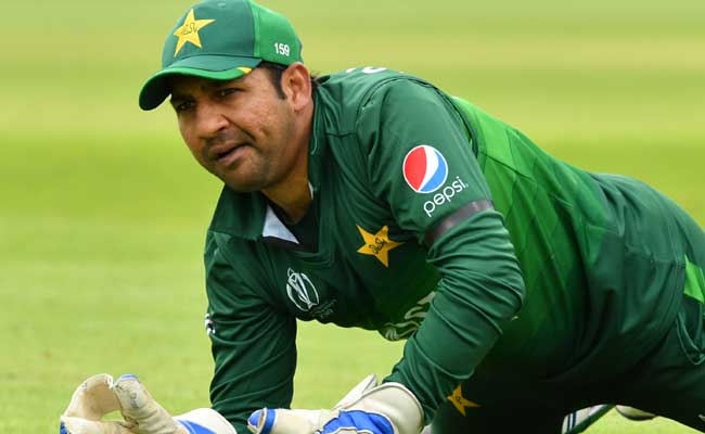 PCB Chief Ehsan Mani calls up Pakistan captain Sarfaraz Ahmed after defeat to India PCB Chief Ehsan Mani calls up Pakistan captain Sarfaraz Ahmed after defeat to India