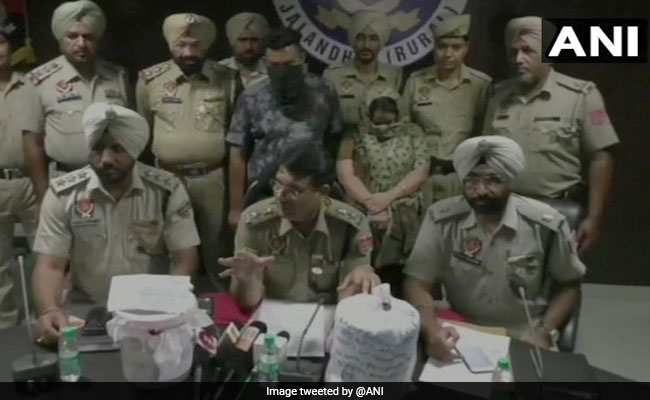 Police Arrest 2 In Jalandhar, Seize 1.60 Kgs Of Heroin, Over 8 Lakh Cash
