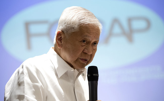 Ex-Philippines Minister Denied Hong Kong Entry Over Diplomatic Passport