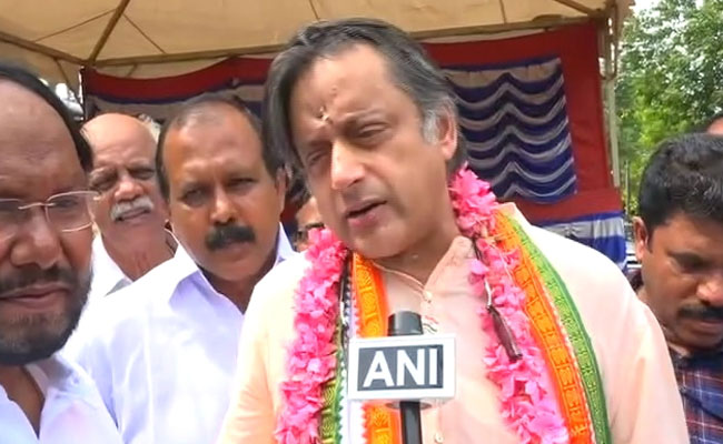 No One In North Is Learning Malayalam Or Tamil: Shashi Tharoor