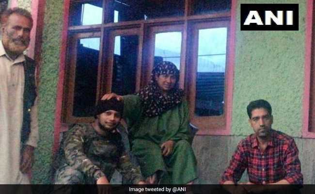 Navy Commandos Rescue Woman, Her Daughter From Drowning In Lake In J&K