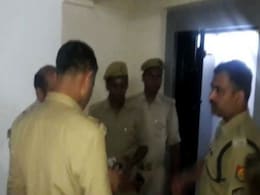 ATM तोड़कर नकदी चुराने वाले अंतरराज्यीय गिरोह का पर्दाफाश, पांच गिरफ्तार ATM तोड़कर नकदी चुराने वाले अंतरराज्यीय गिरोह का पर्दाफाश, पांच गिरफ्तार