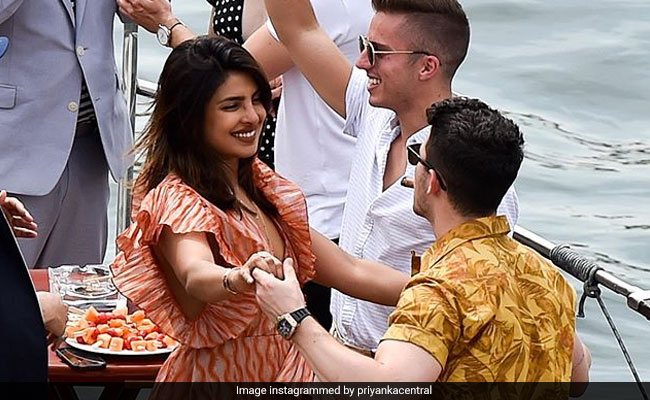 Pics From Priyanka Chopra And Nick Jonas' Parisian Cruise With Sophie Turner-Joe Jonas