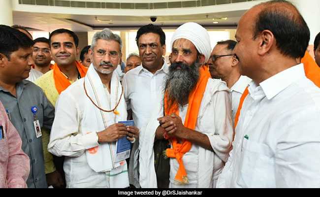 "Beyond What You Can Imagine": S Jaishankar Flags Off Mansarovar Yatra
