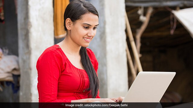 Mental Health: Engaging with people online can help curb loneliness