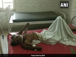 मध्य प्रदेश : डॉक्टरों ने जिस शख़्स को मरा घोषित किया था, पोस्टमार्टम के दौरान वह जिंदा निकला मध्य प्रदेश : डॉक्टरों ने जिस शख़्स को मरा घोषित किया था, पोस्टमार्टम के दौरान वह जिंदा निकला