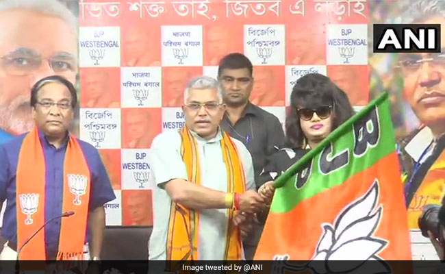 बीजेपी में शामिल हुईं बांग्लादेशी अभिनेत्री, नागरिकता को लेकर उठे सवाल