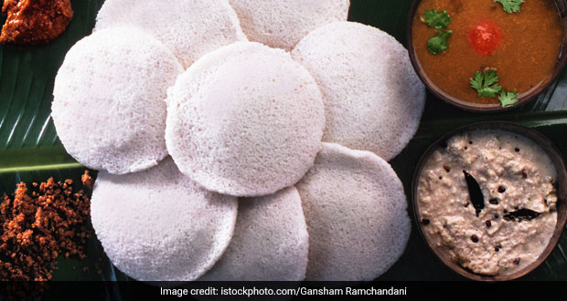 Indian Cooking Tips: How To Make Idli Without Idli Maker and Peanut Chutney (Watch Recipe Video)