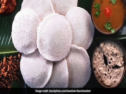 Navratri 2021: How To Make Idli And Coconut Chutney For Vrat - Watch Recipe Video Navratri 2021: How To Make Idli And Coconut Chutney For Vrat - Watch Recipe Video