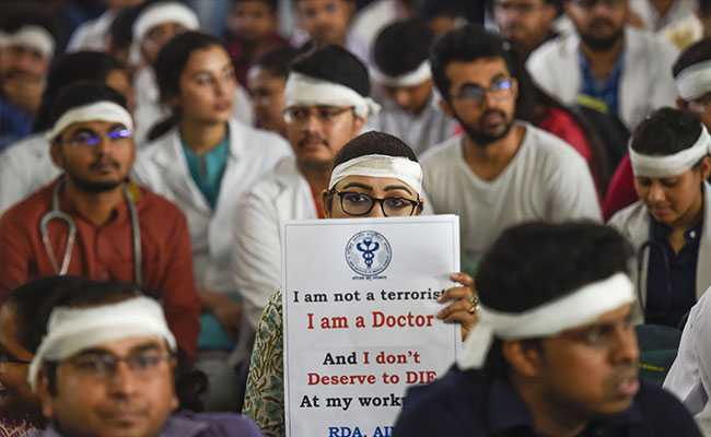 Meet Demand In 48 Hours: Delhi Doctors' Ultimatum To Mamata Banerjee