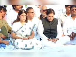 वरुण गांधी ने मां मेनका के लिए सुल्तानपुर में की चुनावी रैली, बीजेपी और पीएम मोदी का नहीं किया जिक्र वरुण गांधी ने मां मेनका के लिए सुल्तानपुर में की चुनावी रैली, बीजेपी और पीएम मोदी का नहीं किया जिक्र