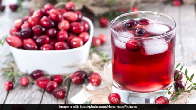 Cranberry juice can help you prevent UTI effectively