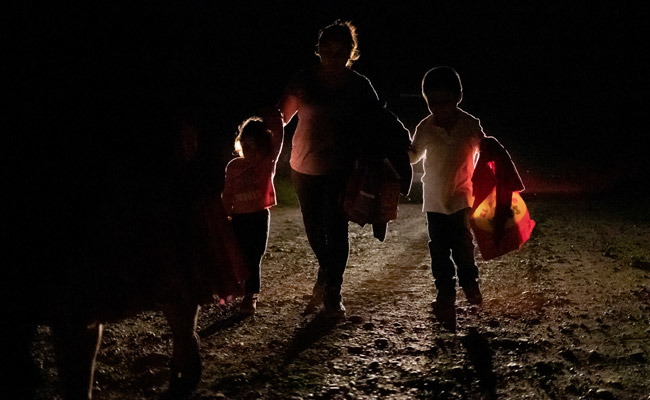US Ordered Into Mediation On Border Patrol Treatment Of Migrant Children