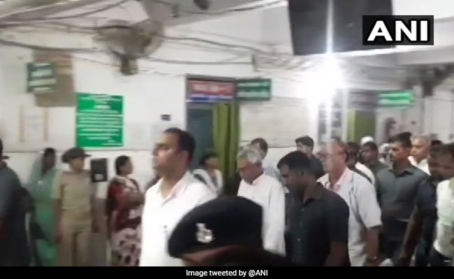 लीची खाना नहीं, बल्कि गरीबी भी हो सकती है बिहार में 150 से ज्यादा बच्चों की मौत की वजह