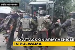 Army Vehicle Attacked In Jammu And Kashmir's Pulwama, 6 Soldiers Injured Army Vehicle Attacked In Jammu And Kashmir's Pulwama, 6 Soldiers Injured