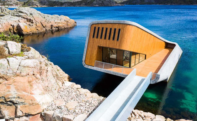 At This Underwater Restaurant, A "See What You Eat" Menu, Algae Dessert