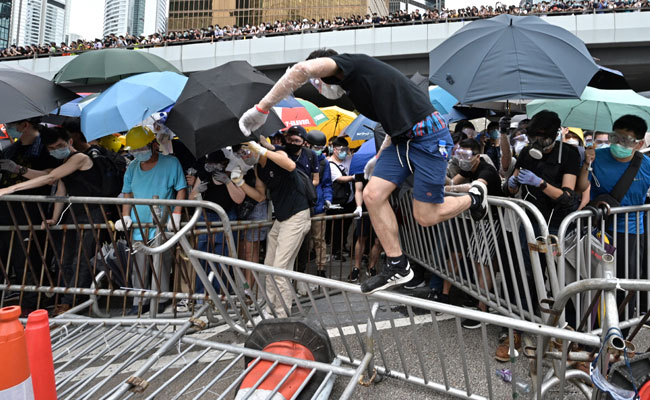 Hong Kong Police Fire Rubber Bullets As Protests Turn To Violent Chaos