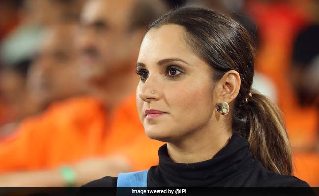 "Dearest <i>Bhabhi</i>...": Veena Malik, Sania Mirza Fight On Twitter, Trend
