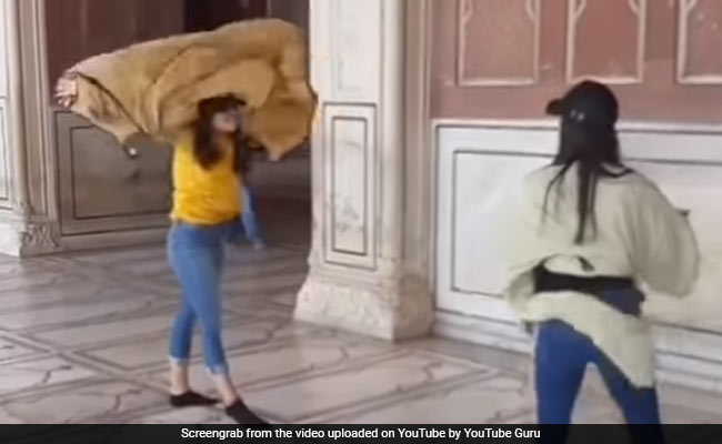 तो इस वजह से जामा मस्जिद में BAN हुआ टिक-टॉक