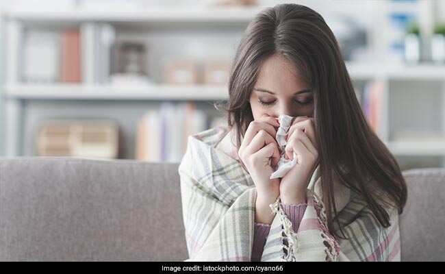 बदलते मौसम में सर्दी-जुकाम और फीवर से कैसे बचें, जाने कुछ आसान से टिप्स