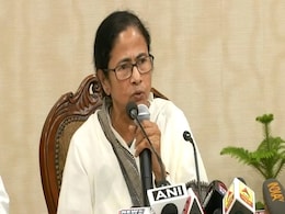 ममता बनर्जी को एक और झटका: TMC के एक विधायक और 12 पार्षद BJP में हुए शामिल ममता बनर्जी को एक और झटका: TMC के एक विधायक और 12 पार्षद BJP में हुए शामिल