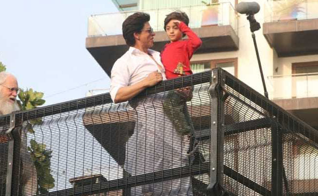 Shah Rukh Khan And AbRam Send Eid Greetings. See Pics