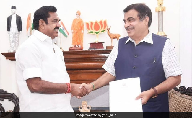 Tamil Nadu Chief Minister K Palaniswami Calls On PM, Discusses Projects