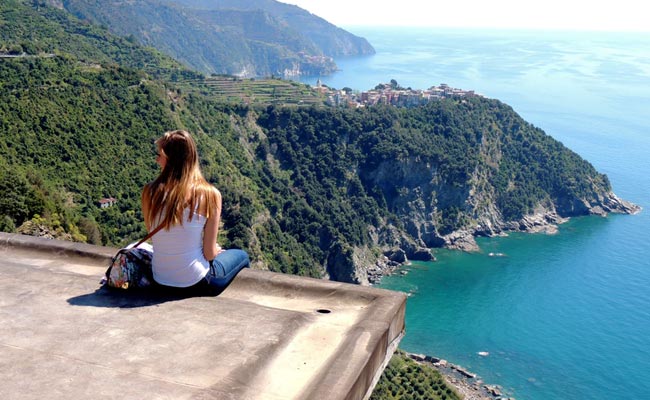 People Who Spend More Time In Nature Are Healthier And Happier, Research Shows