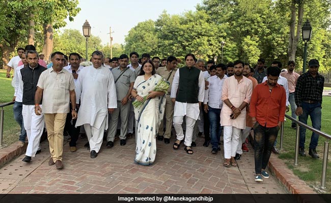 Maneka, Varun Gandhi's Tribute To Sanjay Gandhi On His Death Anniversary