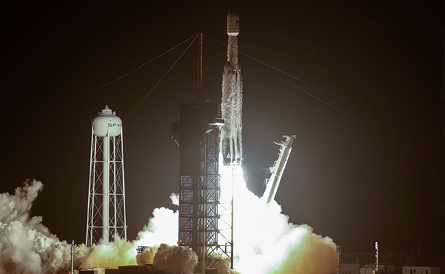SpaceX Launches Falcon Heavy Rocket With 24 Satellites After 3-Hour Delay