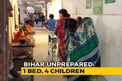 Nitish Kumar Visits Encephalitis Ground Zero, "Go Back" Cry Protesters Nitish Kumar Visits Encephalitis Ground Zero, "Go Back" Cry Protesters