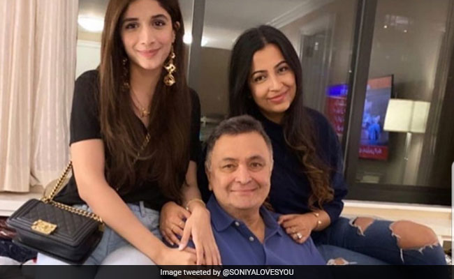 Pakistani Actress Mawra Hocane Meets Rishi Kapoor In New York; 'Sweet Of Them To Visit', He Tweets