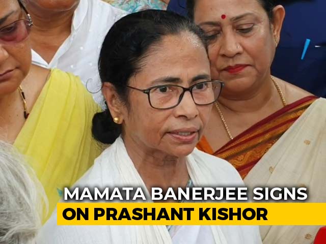 Mamata Banerjee Signs On Prashant Kishor Who Helped Jagan Reddy's Big Win