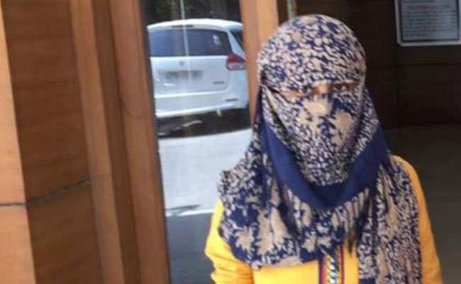 Delhi Woman Throws Acid On Boyfriend For Refusing To Marry Her: Police