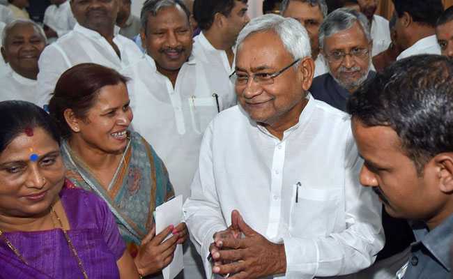 आर्टिकल 370 हटाने के मुद्दे पर अब नीतीश की पार्टी पड़ी नरम, रुख बदलने का यह है कारण