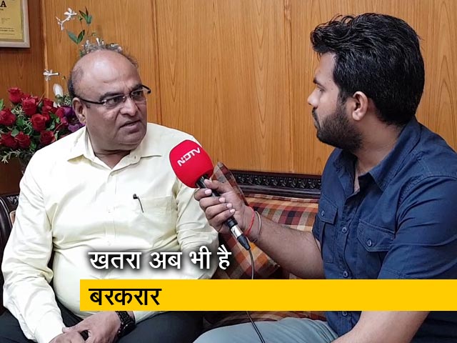 समंदर की तरफ बढ़ रहा है तूफान 'वायु', खतरा अब भी है बरकरार