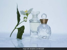 7 Pocket Perfumes To Keep You Smelling Fresh On The Go 7 Pocket Perfumes To Keep You Smelling Fresh On The Go