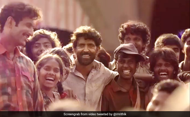 Hrithik Roshan's <I>Super 30</i> Song <I>Basanti No Dance</I> Has Twitter's Heart