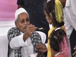 "Such People Have No Religion": Nitish Kumar On Giriraj Singh's Iftar Dig "Such People Have No Religion": Nitish Kumar On Giriraj Singh's Iftar Dig