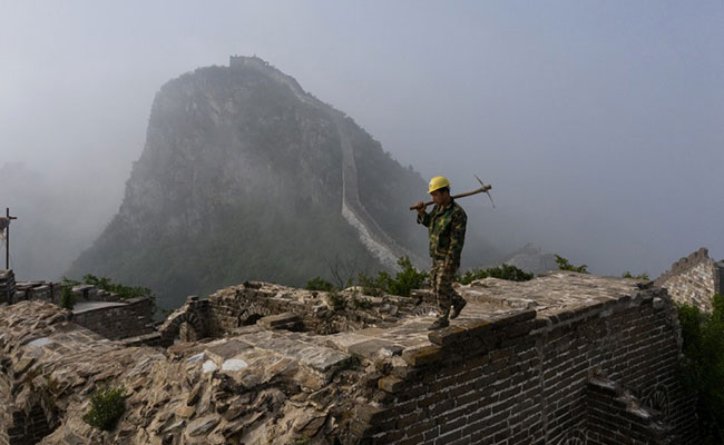 Mules, Tools And Old Bricks: Rebuilding Great Wall Of China