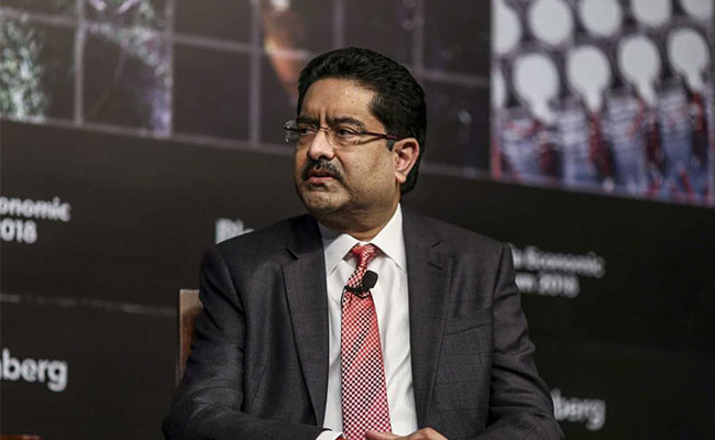 देश की अर्थव्यवस्था को लेकर अब आया कुमार मंगलम बिड़ला का बयान, कहा- हम रसातल के करीब पहुंच गए