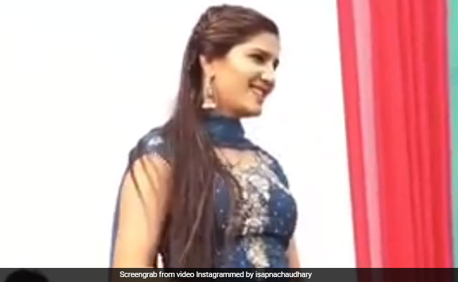 Sapna Choudhary Video: सपना चौधरी ने 'तेरी नजर लाग जागी' पर यूं बिखेरा डांस का जलवा, बार-बार देखा जा रहा Video