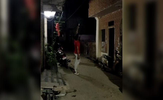 दिल्ली में सरेआम फायरिंग करने वाला नाबालिग लड़का पुलिस हिरासत में