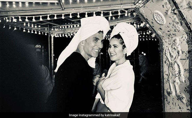 Such A Happy Pic Of Katrina Kaif And Akshay Kumar From <i>Sooryavanshi</i> Sets
