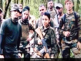 हिमालय की हाड़ कंपा देने वाली ठंड में कैप्टन कल्पना कुंडू का कारनामा, भारतीय सेना ने यूं की तारीफ हिमालय की हाड़ कंपा देने वाली ठंड में कैप्टन कल्पना कुंडू का कारनामा, भारतीय सेना ने यूं की तारीफ