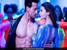 टाइगर श्रॉफ ने आलिया भट्ट के साथ किया उल्टा-पुल्टा डांस, वायरल हुआ वीडियो टाइगर श्रॉफ ने आलिया भट्ट के साथ किया उल्टा-पुल्टा डांस, वायरल हुआ वीडियो