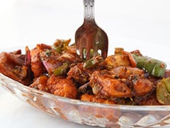 Hosting A Party This Weekend? This Delish Chilli Paneer Recipe Is Sure To Steal The Show (Video) Hosting A Party This Weekend? This Delish Chilli Paneer Recipe Is Sure To Steal The Show (Video)